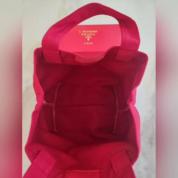 L'Homme GWP Mini Tote In Gorgeous Red! - Picture 2 of 4